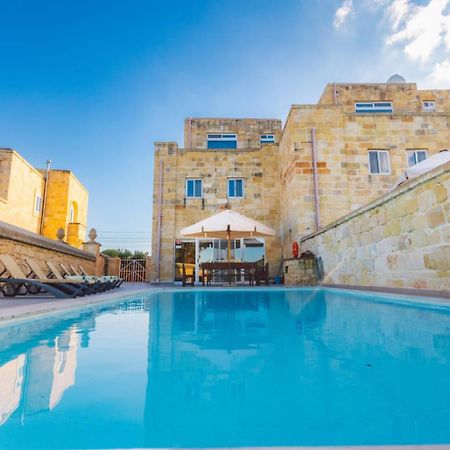 Villa Chossie Żejtun エクステリア 写真