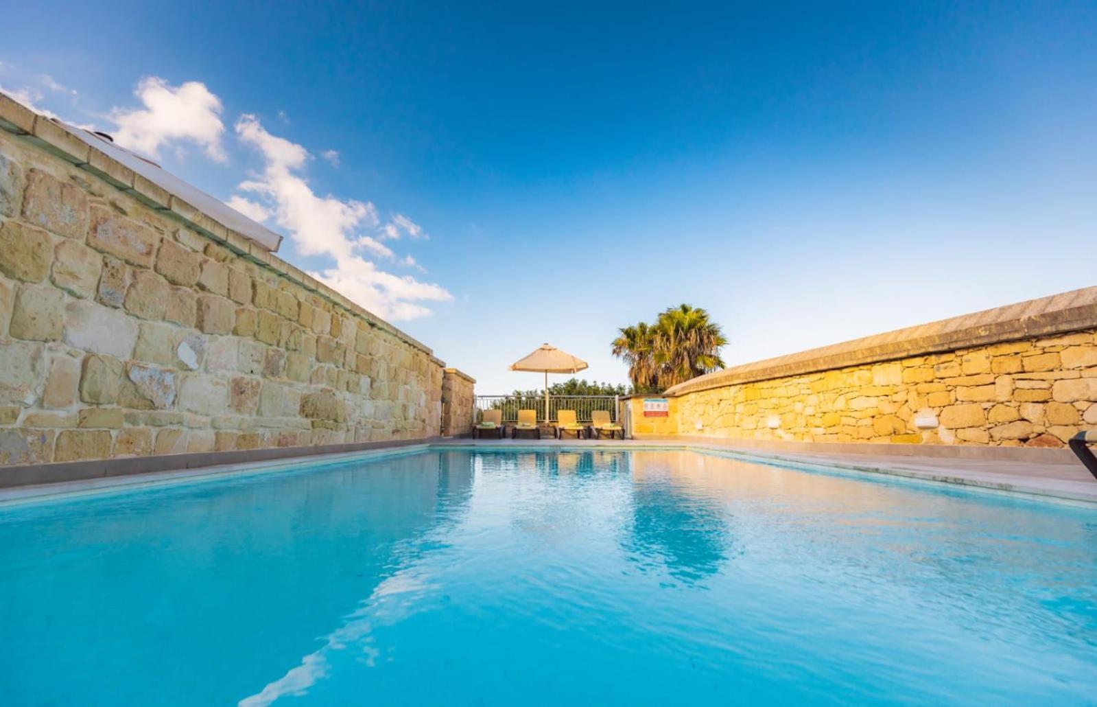 Villa Chossie Żejtun エクステリア 写真